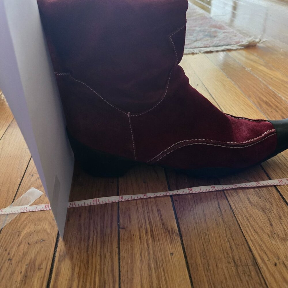 WOMENS TALL SUEDE BOOTS SIZE  38 1/2" USED - Picture 16 of 16